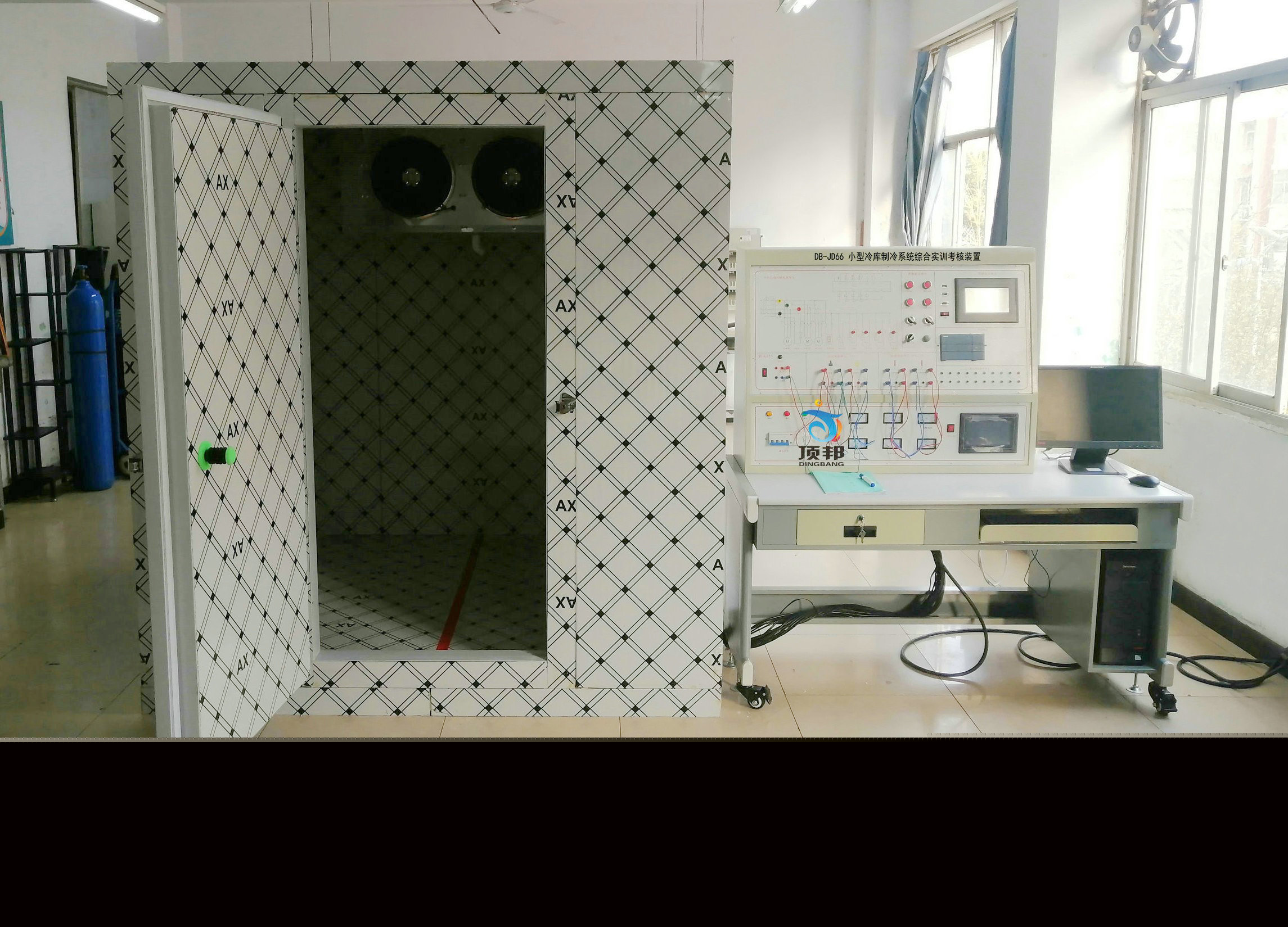 小型冷庫制冷系統(tǒng)綜合實訓(xùn)考核裝置
