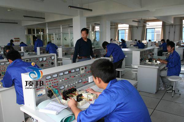 通用電工電子實驗室設(shè)備
