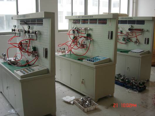 機(jī)電工程實驗室-宜春學(xué)院