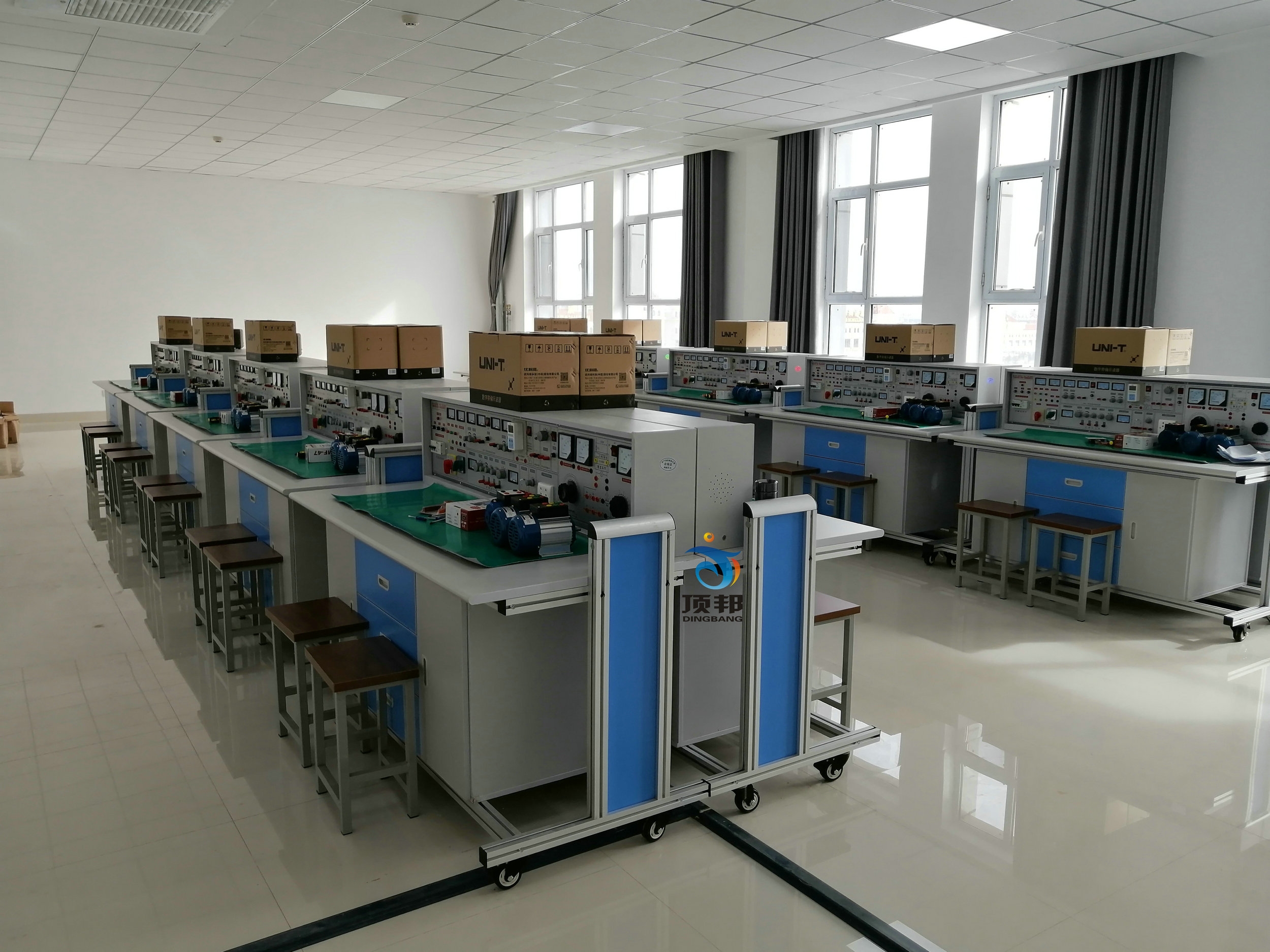 ͨ��늹�����ӡ�����τ�(d��ng)����ֱ��늙C(j��)���ĺ�һ��(sh��)�(y��n)���O(sh��)��