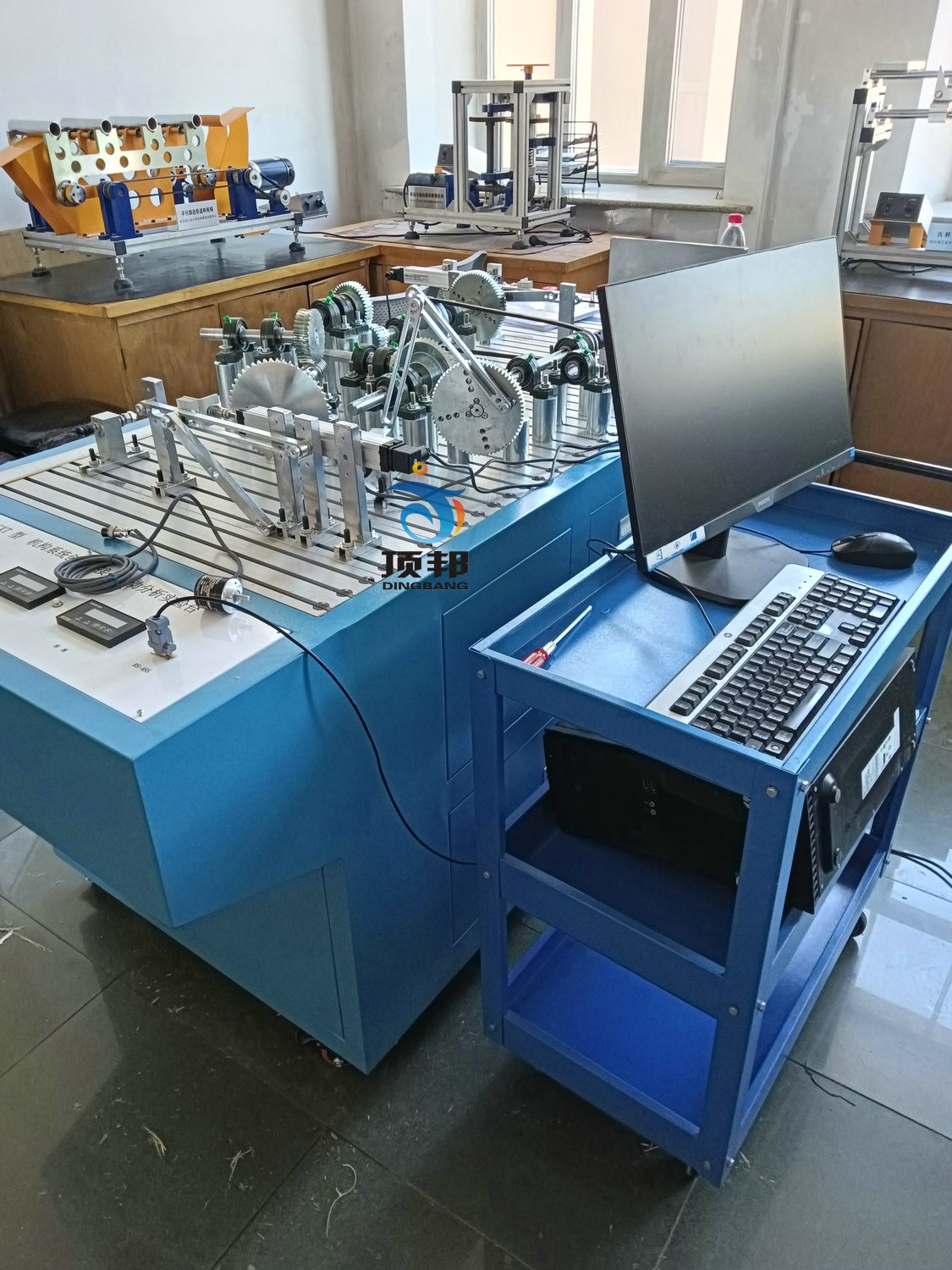 機(jī)構(gòu)系統(tǒng)創(chuàng)新搭接及運(yùn)動(dòng)分析實(shí)驗(yàn)臺(tái)