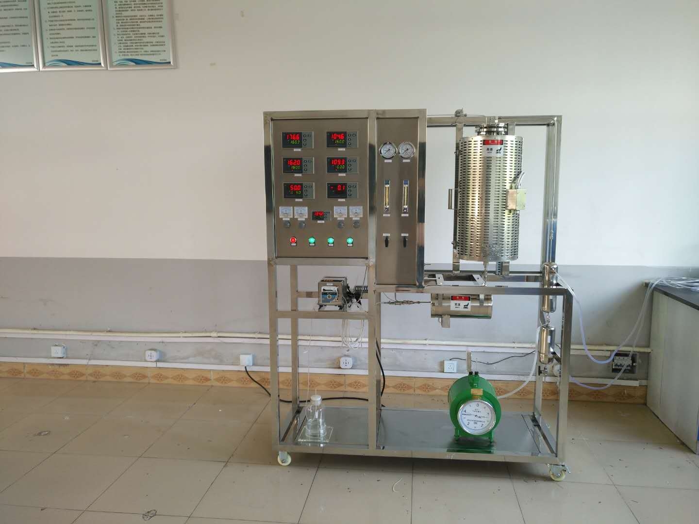 氣固相流化床催化反應(yīng)實驗裝置