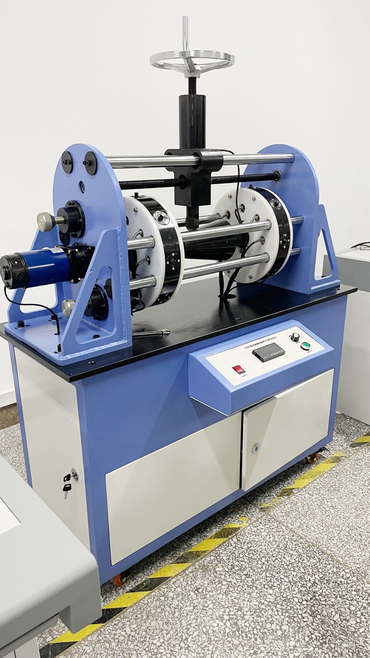 雙控滾動軸承性能測試分析實(shí)驗(yàn)臺