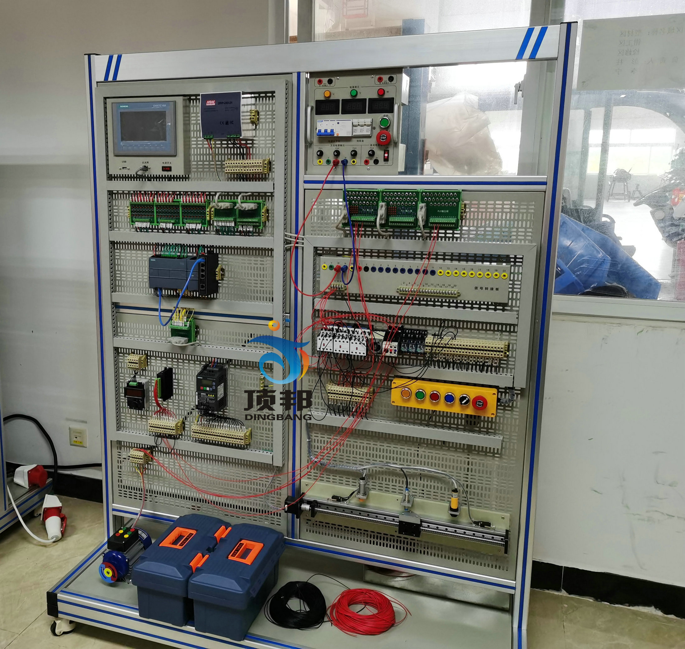 PLC電氣控制綜合實訓(xùn)臺