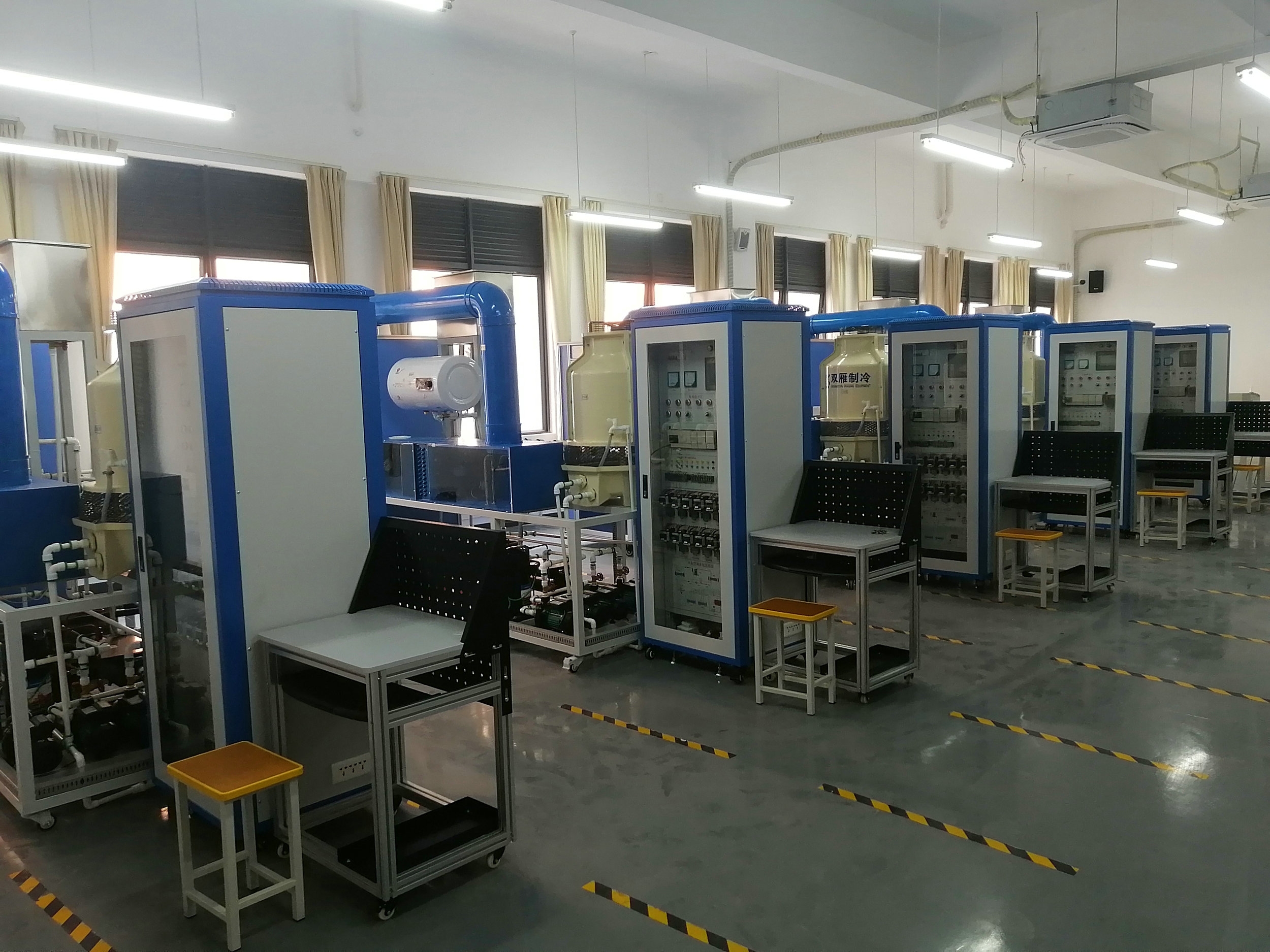 ������{(di��o)��(sh��)Ӗ(x��n)�����b��