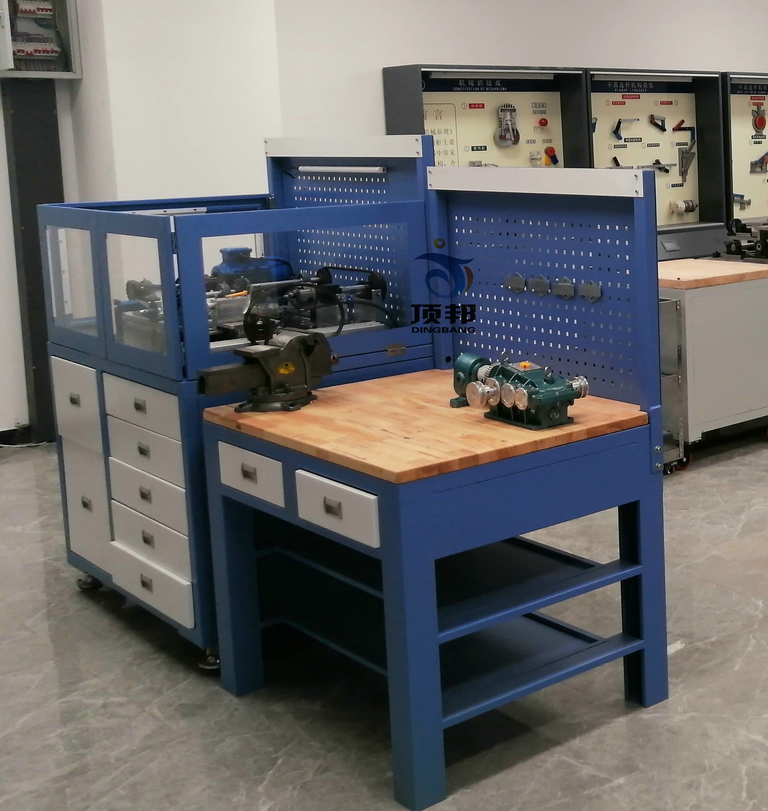 機械傳動裝調(diào)綜合實訓(xùn)平臺