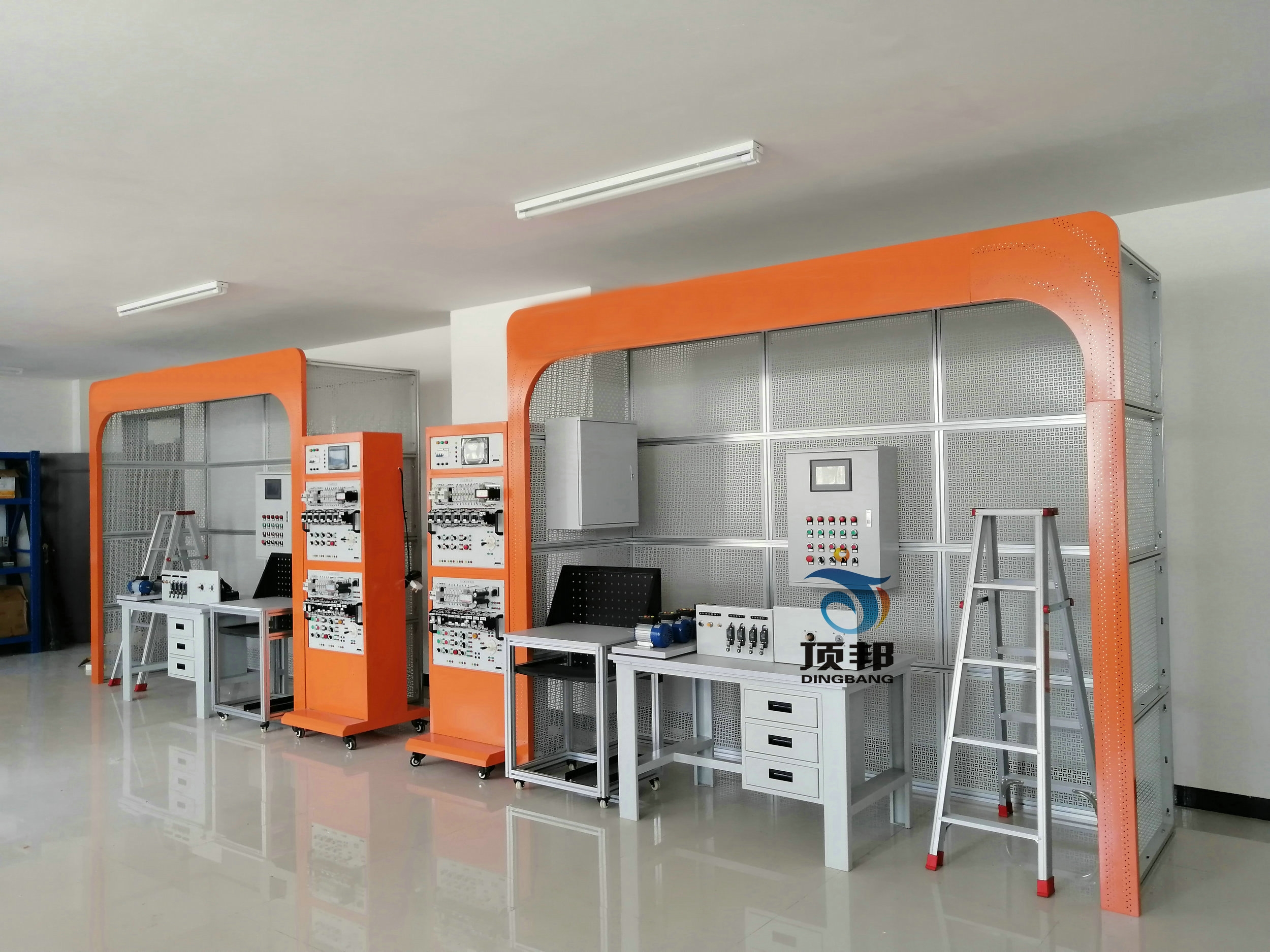 電氣安裝與維修實訓(xùn)設(shè)備