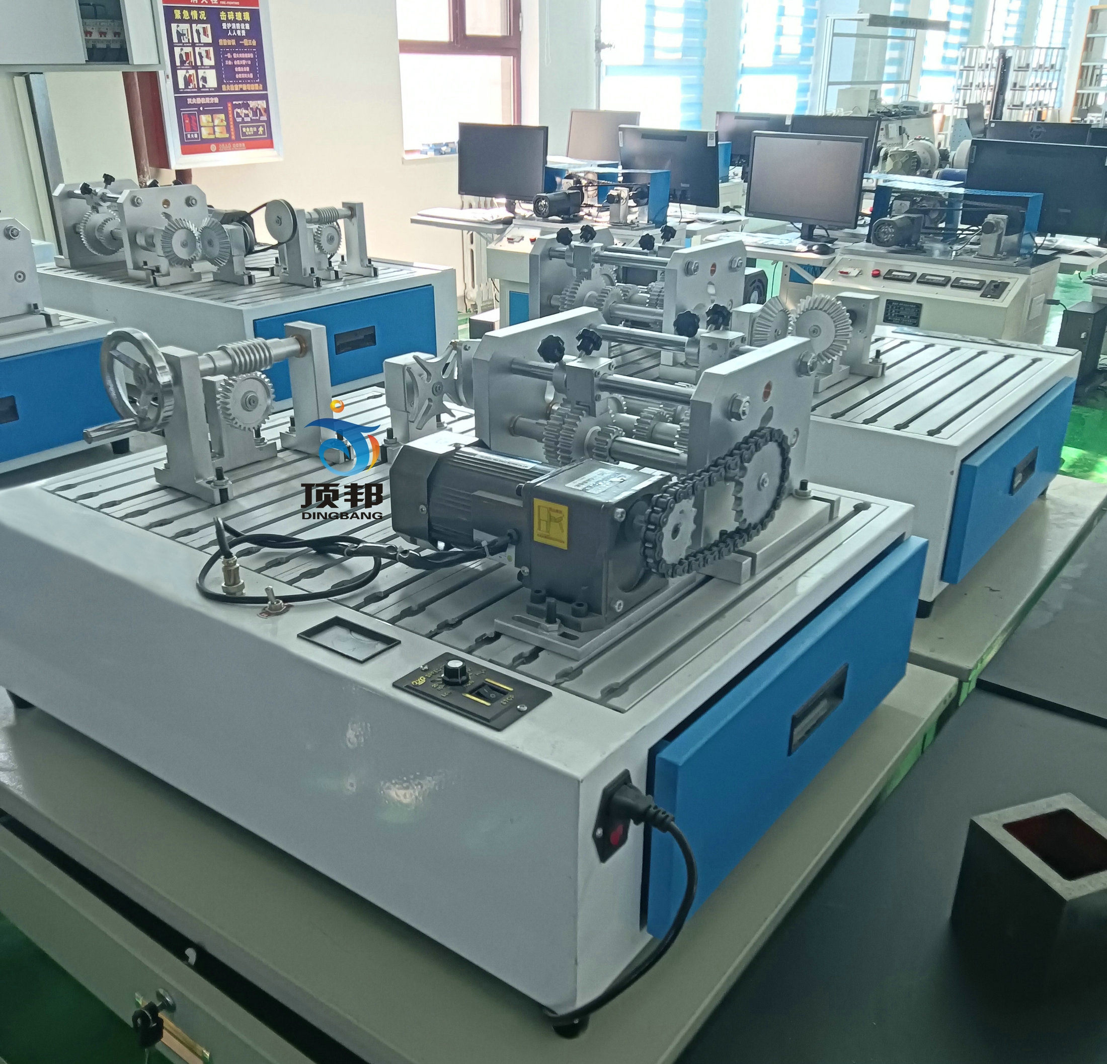 ��yʽ�C(j��)еϵ�y(t��ng)���ӄ�(chu��ng)�½M���O(sh��)Ӌ��(sh��)�(y��n)�_