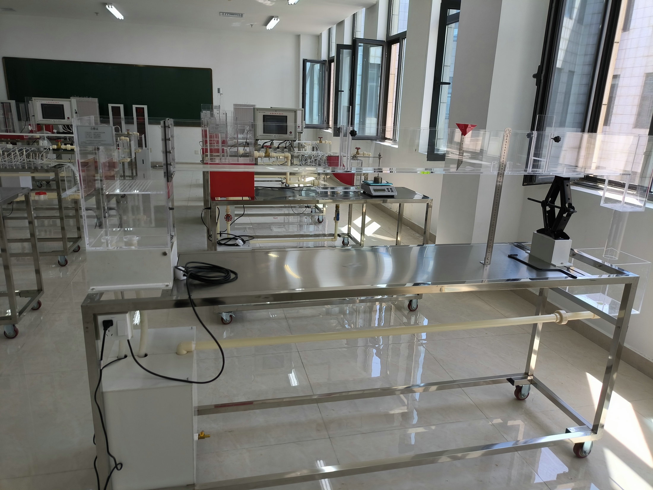 流體力學(xué)實(shí)驗(yàn)室