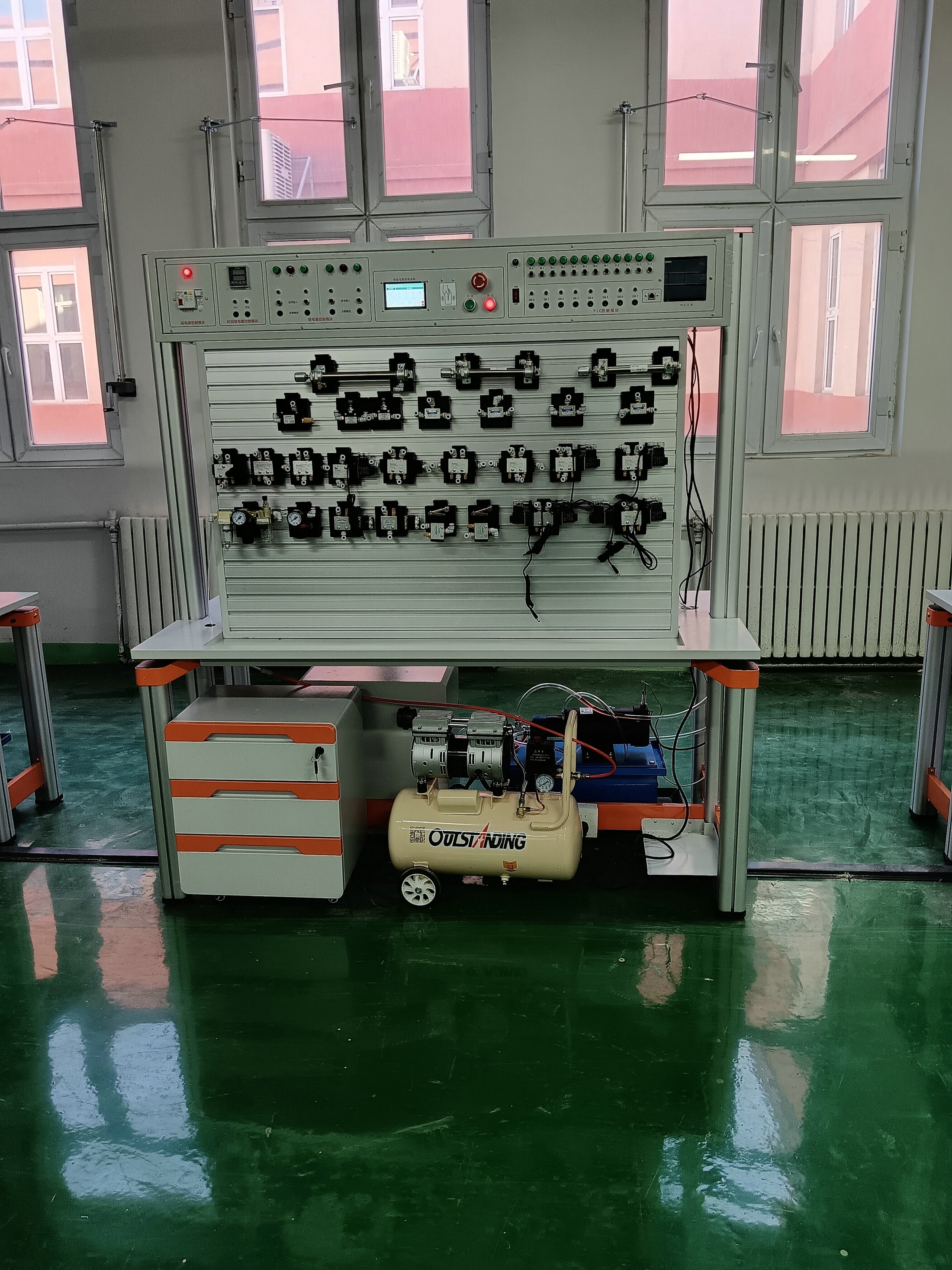 ���PLC���ƽ̌W����_