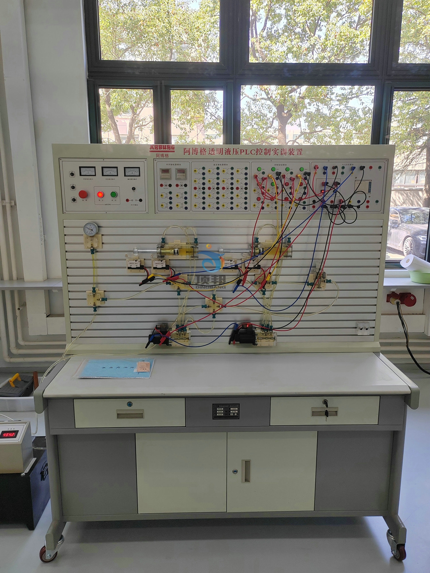 ͸��Һ��PLC���ƌ�Ӗ(x��n)�b��