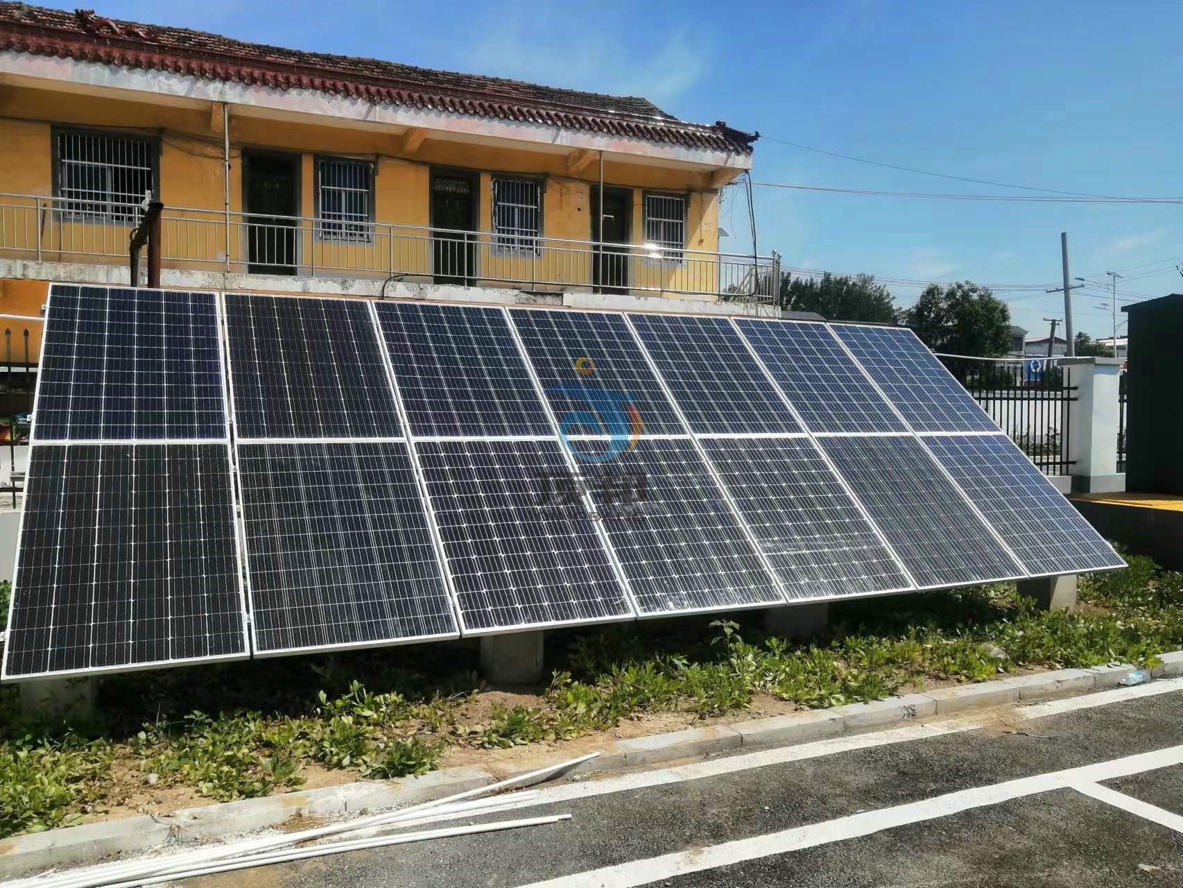 分布式光伏并網(wǎng)發(fā)電實(shí)訓(xùn)裝置